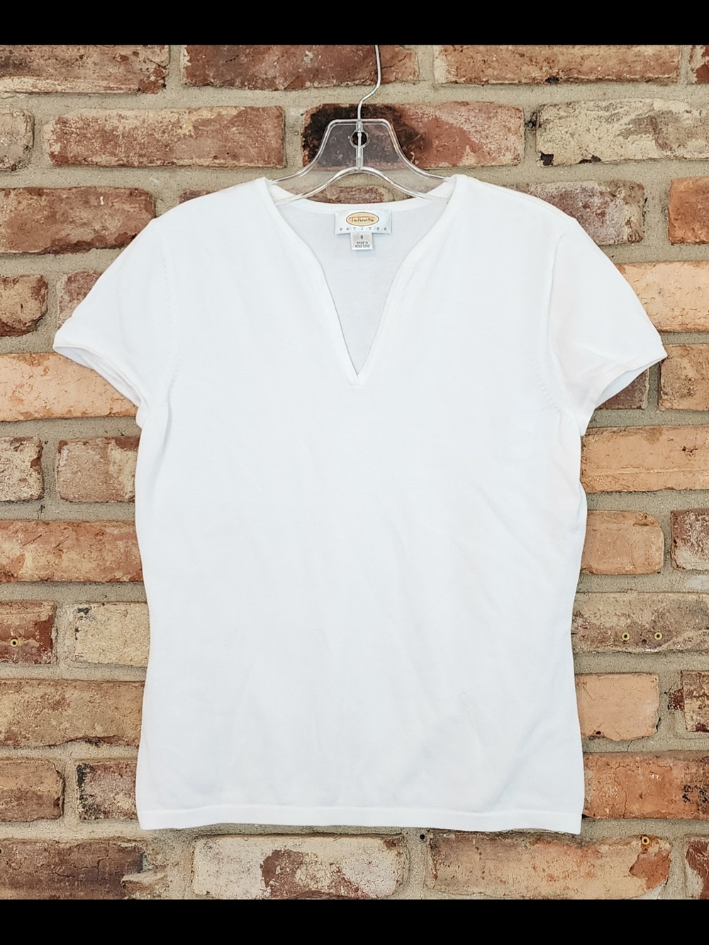 Talbots White Notch V-Neck Short Sleeve Tee Petite Small
